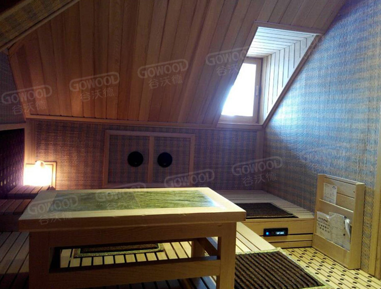 玛依依云郡别墅汗蒸房