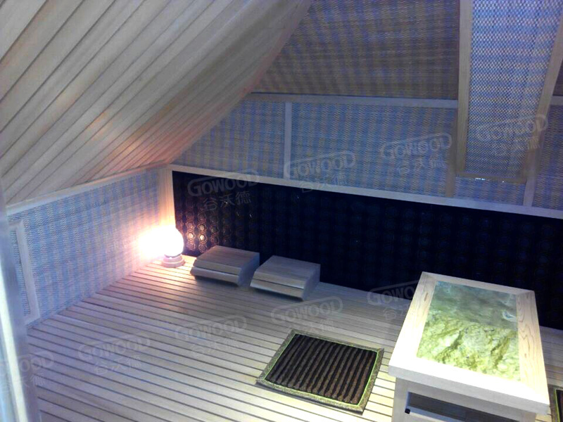玛依依云郡别墅汗蒸房
